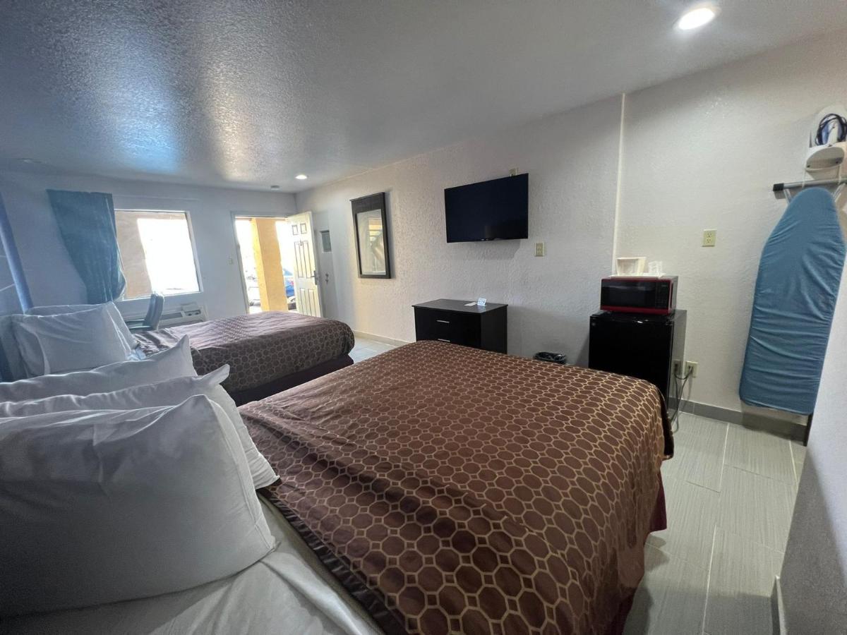 Country Hill Inn & Suite Eagle Pass Eksteriør bilde